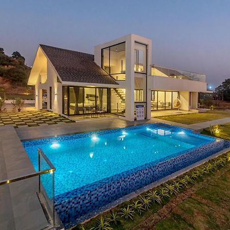 Saffronstays Stargazer, Karjat - Luxury Pool Villa With Lake View Eksteriør billede